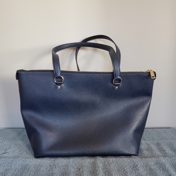 Coach Gallery Tote - Picture 2 of 10